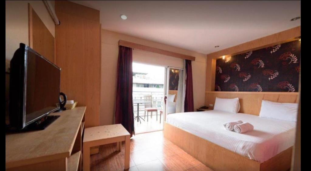 New Pind Balluchi Inn Pattaya Εξωτερικό φωτογραφία