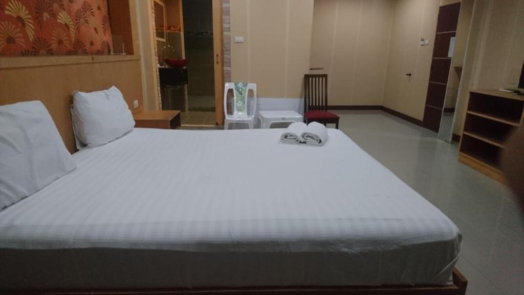 New Pind Balluchi Inn Pattaya Εξωτερικό φωτογραφία